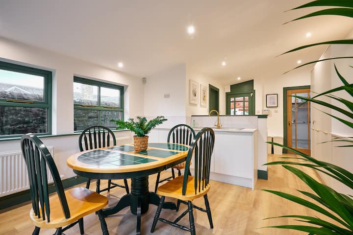 luxury lodges with hot tubs scotland
